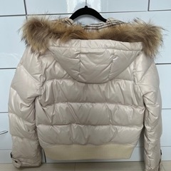 決まりました BURBERRYのダウン 汚れありで格安🌷𓈒𓂂𓏸の画像
