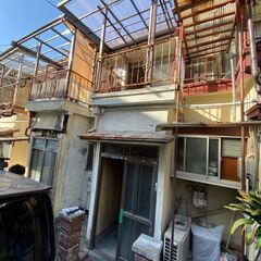 （何でもご相談ください）大阪府大東市・屋根に穴が空いてしまってい...