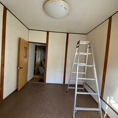 （何でもご相談ください）大阪府大東市・屋根に穴が空いてしまっていた2階建て一軒家！！戸建てに激安で住めるチャンス！  − 大阪府