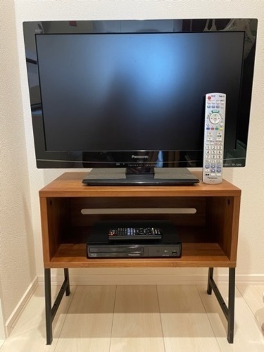 【取引成立】Panasonic 24インチテレビ\u0026Blu-rayプレイヤー\u0026テレビラック
