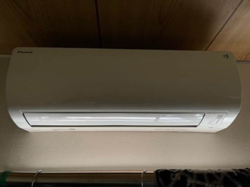 受け渡し予定者決定。2017年製　ダイキン　ストリーマ　6畳用　AN22UESK-W（7643）標準タイプ
