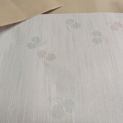 包装紙にいかが？　襖紙のハギレ