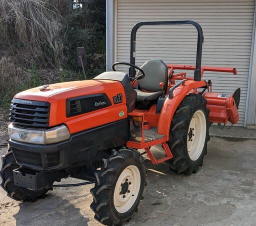 鹿児島発 　クボタ　27馬力トラクターKL27　パワステ　自動水平　深耕オート　前輪タイヤ新品交換済み