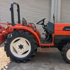 鹿児島発 　クボタ　27馬力トラクターKL27　パワステ　自動水平　深耕オート　前輪タイヤ新品交換済み