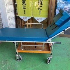 ストレッチャー　トヨタハイエース純正品