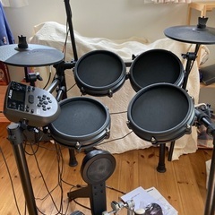 ALESIS 電子ドラム　Nitro Mesh Kit