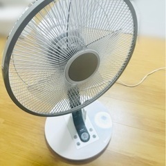 取引中　扇風機　リモコン付き