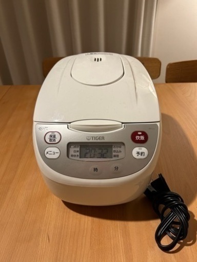 決まりました！　TIGER 炊飯器5.5合炊き2021年製　JBH-G102 ※本日お越しいただける方1000円