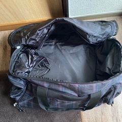 旅行バッグの画像