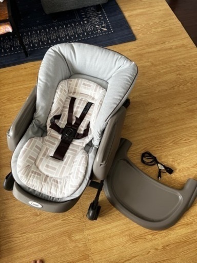 combi ネムリラAT 電動バウンサー