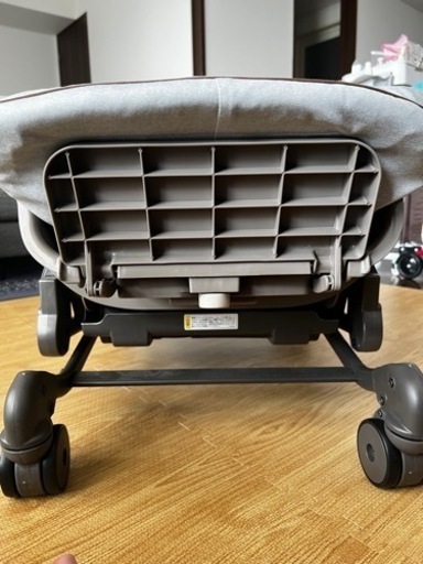 combi ネムリラAT 電動バウンサー
