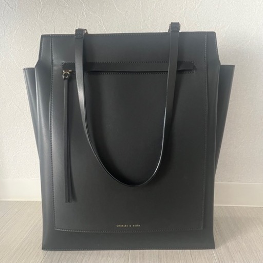 チャールズアンドキース CHARLES & KEITH  トートバッグ