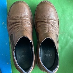 値下げ！1000円から800円！22.5cm EEEE  MOVEO靴