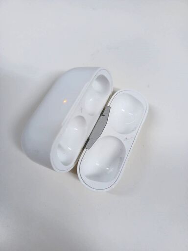 Apple 純正 AirPods Pro (A2190) 充電ケースのみ