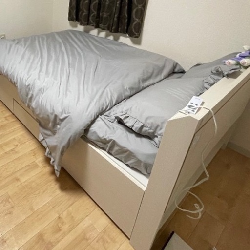 ニトリ　収納つきセミダブルベッド