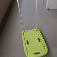 カラフル軽量台車です。