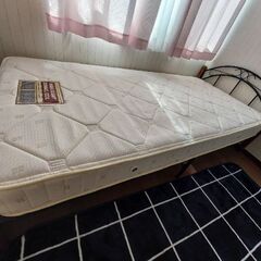 シングルベッド