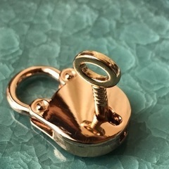 【新品】キー付ミニ南京錠　未使用‼️の画像
