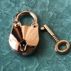 【新品】キー付ミニ南京錠　未使用‼️の画像