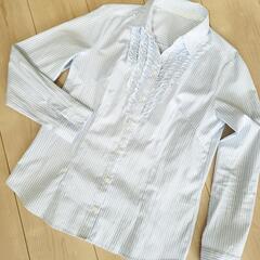 レディース ブラウス M　胸元に共布フリル