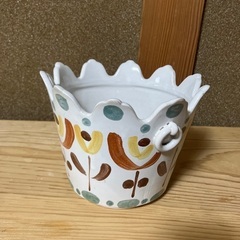 植木鉢カバー（陶器）の画像