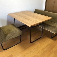 【お値段交渉可能です】ダイニングテーブル、ソファー