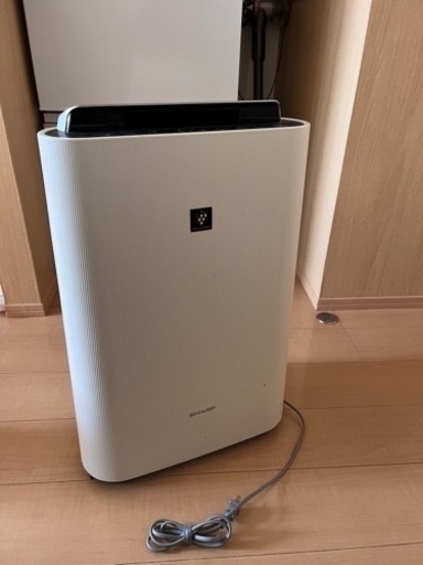 空気清浄機　加湿機能付き　SHARP  KC-F70