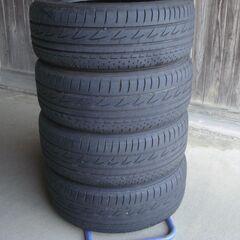 バリ山　ブリヂストン　ルフトRV　225/50R18　中古　ミニバン