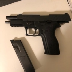 エアガン モデルガン ソフトガン SIG SAUCER P226 E2 ガス　ブローバックの画像