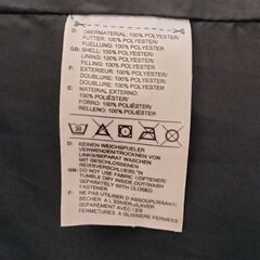 adidas パファーベストの画像