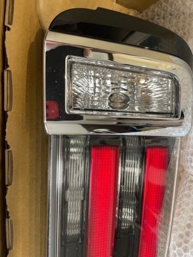 H28式　80系後期型Si テールランプ