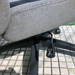 肘つき椅子の画像