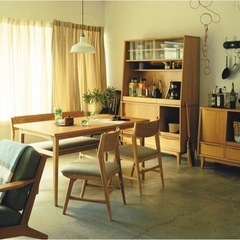 大幅値下！【取りに来てくれる方】unicoダイニングテーブル　ベンチ付の画像