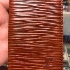 ルイヴィトン名刺入れエピ