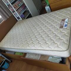 引き出し付きセミダブルベッド（マットレス付き）