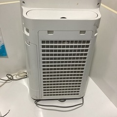 SHARP加湿空気清浄機　KC-E40-Wの画像
