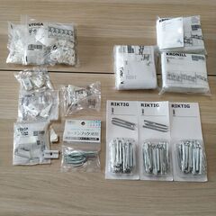 カーテンフックとテープ