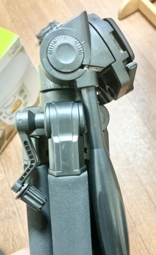 JJCービデオカメラの三脚