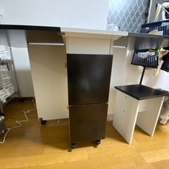 折り畳みダイニングテーブルの画像