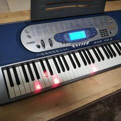 CASIO  電子キーボード  LK-65  光ナビゲーション  音全部出ます。の画像