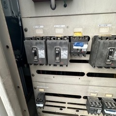 キュービクル内のブレーカー交換出来る方