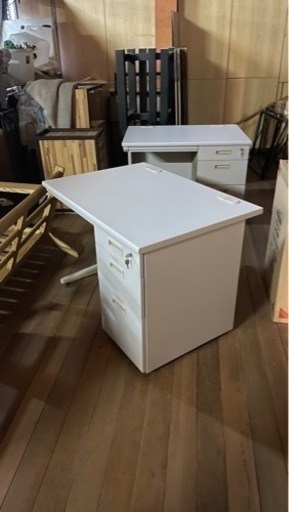 新品未使用品 2台セット事務机TJ-K107+オフィスチェア×2台