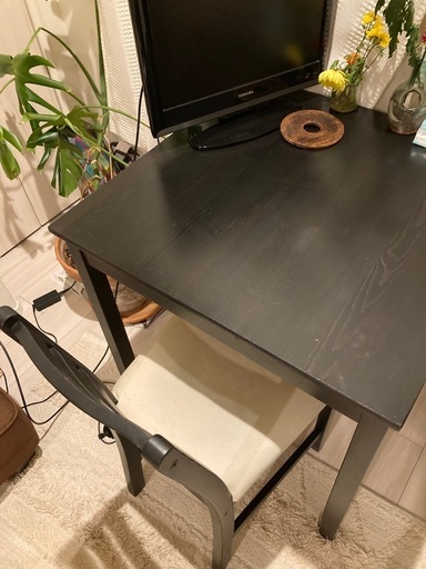 IKEA ダイニングテーブル レールハムン