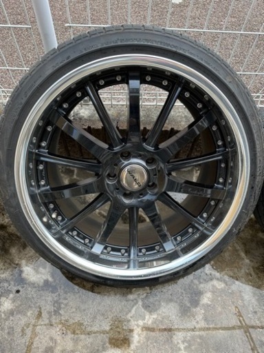 20インチ　VALD アルファード装着