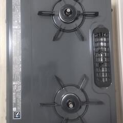 ①Rinnai
リンナイ
ガスコンロ
プロパンガス仕様

グレー色の画像