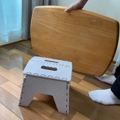 [本日取りに来てくれる方！]炊飯器＆米櫃と電気ポットとテーブルと脚立の画像