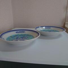 お皿 二枚セットの画像