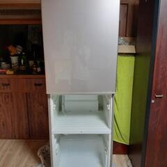 ファミリーサイズの冷蔵庫です。