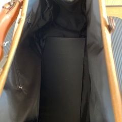 レーザーのバックの画像