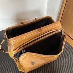 レーザーのバックの画像